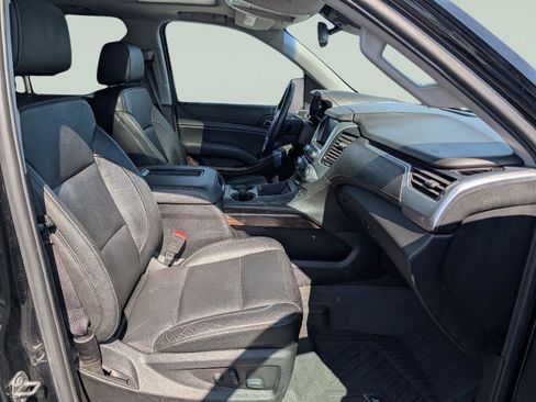 Used 2019 Chevrolet Tahoe LT image 23