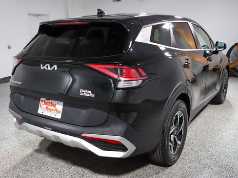 Used 2023 Kia Sportage LX FWD image 7