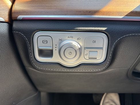 Used 2023 Mercedes-Benz GLE 450 4MATIC image 15