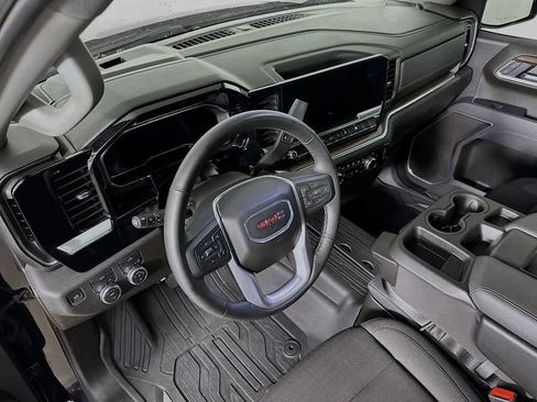 Used 2025 GMC Sierra 1500 Elevation AWD/4WD image 2