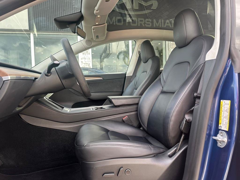 Used 2024 Tesla Model Y 2WD image 12