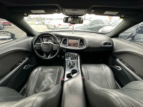 Used 2015 Dodge Challenger R/T w/ Quick Order Package 22B R/T image 2