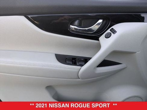 Certified 2021 Nissan Rogue Sport SL image 11