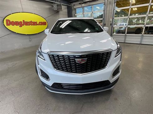 Used 2024 Cadillac XT5 Premium Luxury FWD image 8