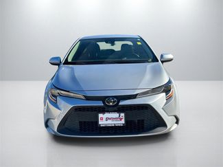 Used 2022 Toyota Corolla LE video 2