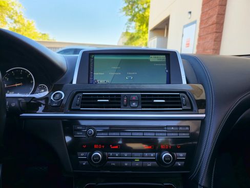 Used 2015 BMW 640i Convertible RWD image 21