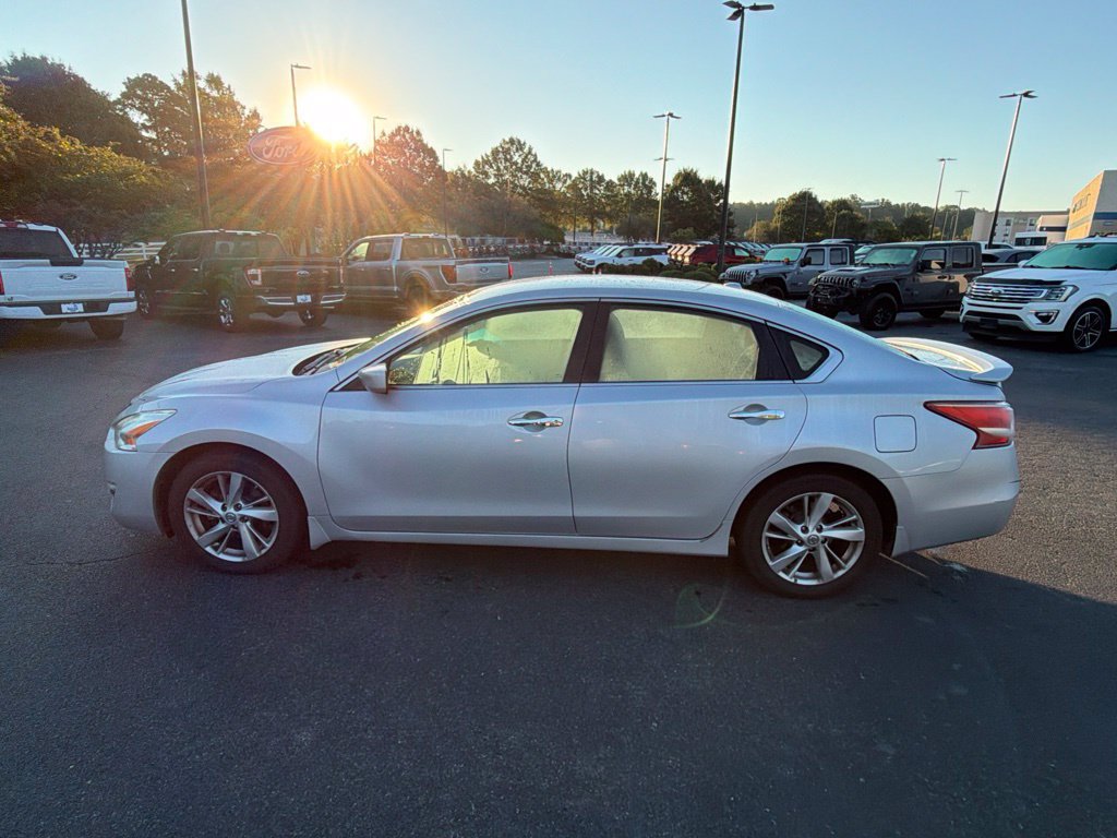 Used 2013 Nissan Altima 2.5 SV FWD image 19