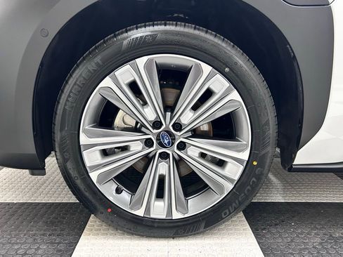 Used 2023 Subaru Solterra AWD image 9