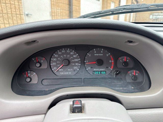 Used 1999 Ford Mustang Convertible RWD image 12