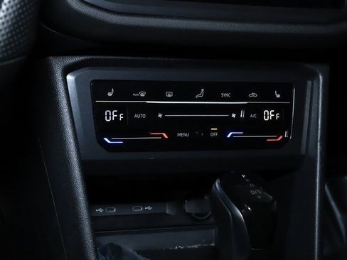 Used 2024 Volkswagen Tiguan SE R-Line image 27