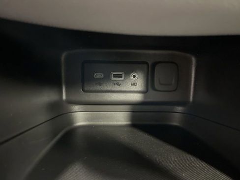 Used 2024 Chevrolet Equinox LS FWD image 18
