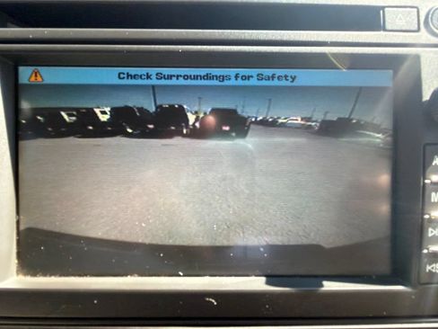 Used 2011 GMC Sierra 2500 Denali w/ Suspension Package, Off-Road AWD/4WD image 38