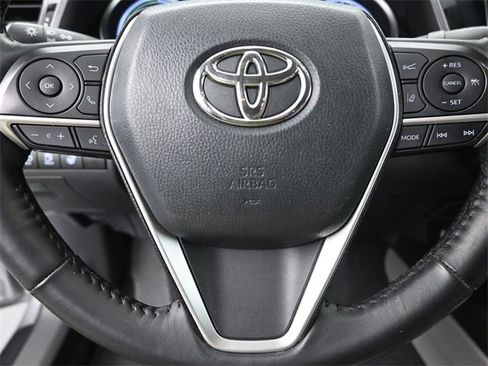 Used 2023 Toyota Camry XLE image 24
