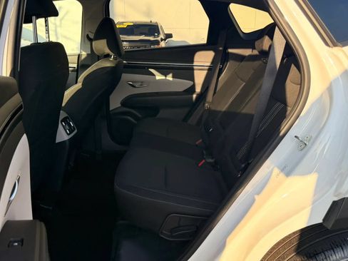 Used 2024 Hyundai Tucson SEL FWD image 13