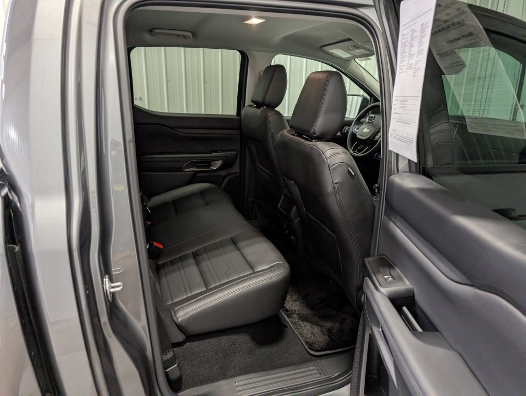 Used 2025 Ford Ranger Lariat w/ FX4 Off-Road Package AWD/4WD image 27