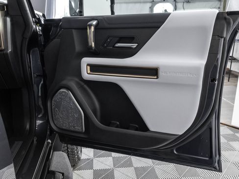 Used 2025 GMC Hummer EV 3X AWD/4WD image 44