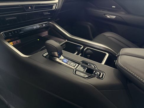 Certified 2026 Lexus TX 500h AWD w/ Technology Package image 19