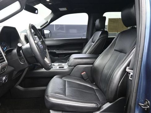 Used 2020 Ford Expedition XLT w/ Equipment Group 202A RWD image 7