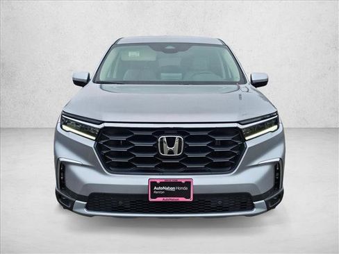 New 2025 Honda Pilot EX-L image 2
