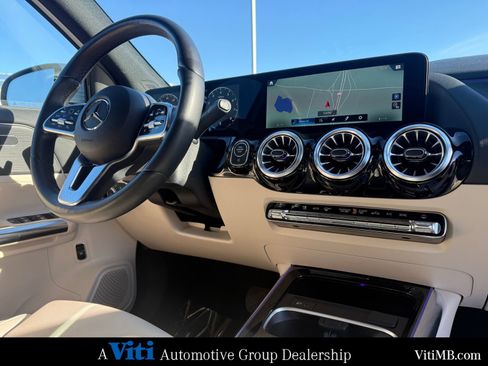 Certified 2023 Mercedes-Benz GLA 250 4MATIC image 31