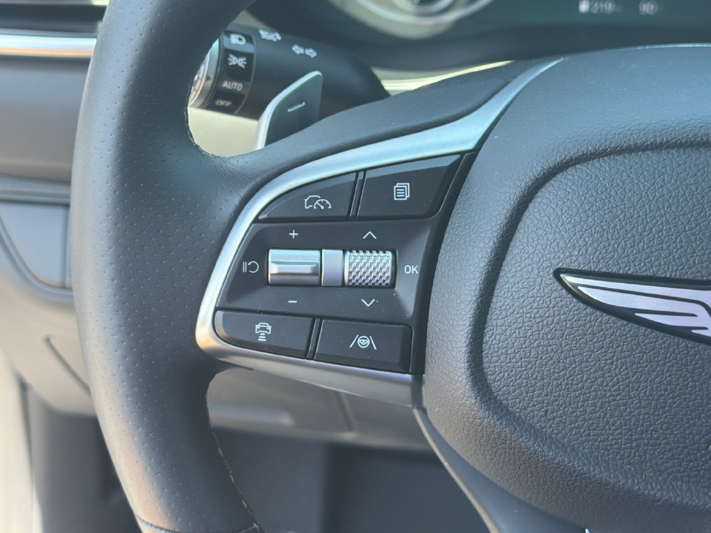 Used 2026 Genesis G70 2.5T RWD image 27