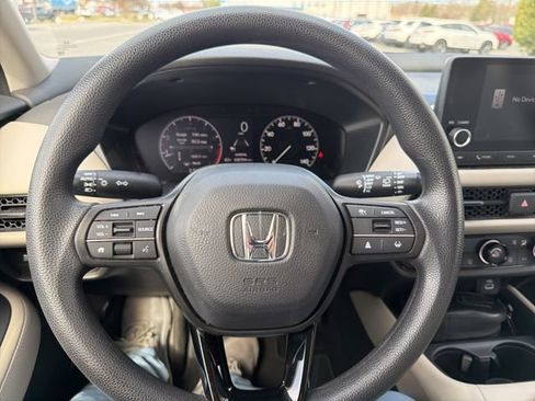 Used 2023 Honda HR-V LX image 10