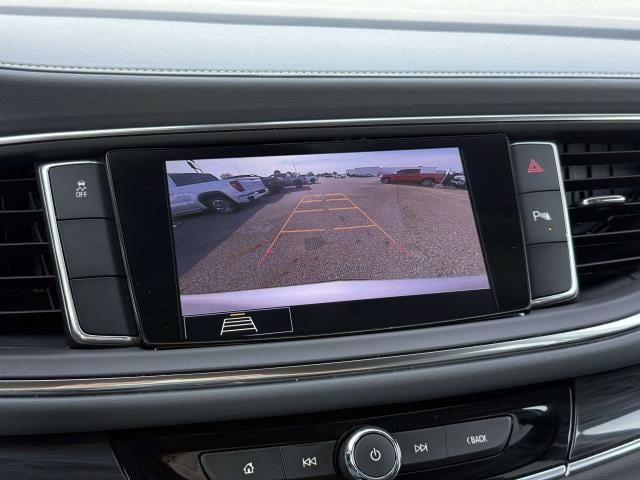 Used 2020 Buick Enclave Essence FWD image 27