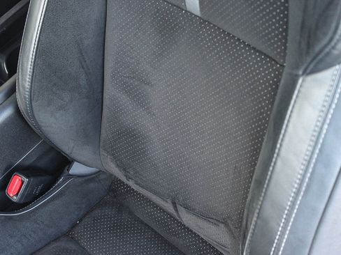 Used 2023 Toyota GR86 Premium w/ ALL Weather Mat Package (TMS) image 23