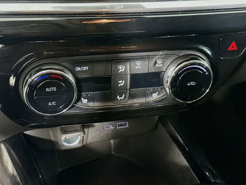 Used 2025 Chevrolet Trax ACTIV w/ Driver Confidence Package image 23