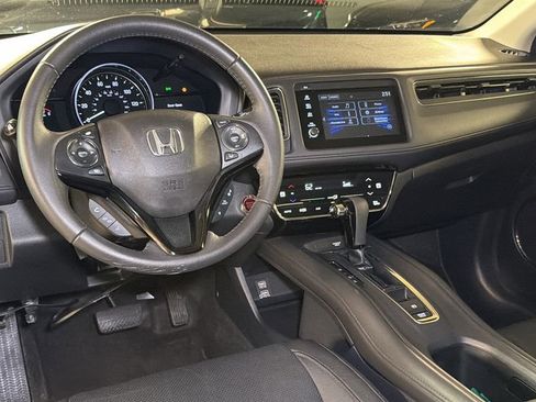 Used 2021 Honda HR-V EX-L image 16