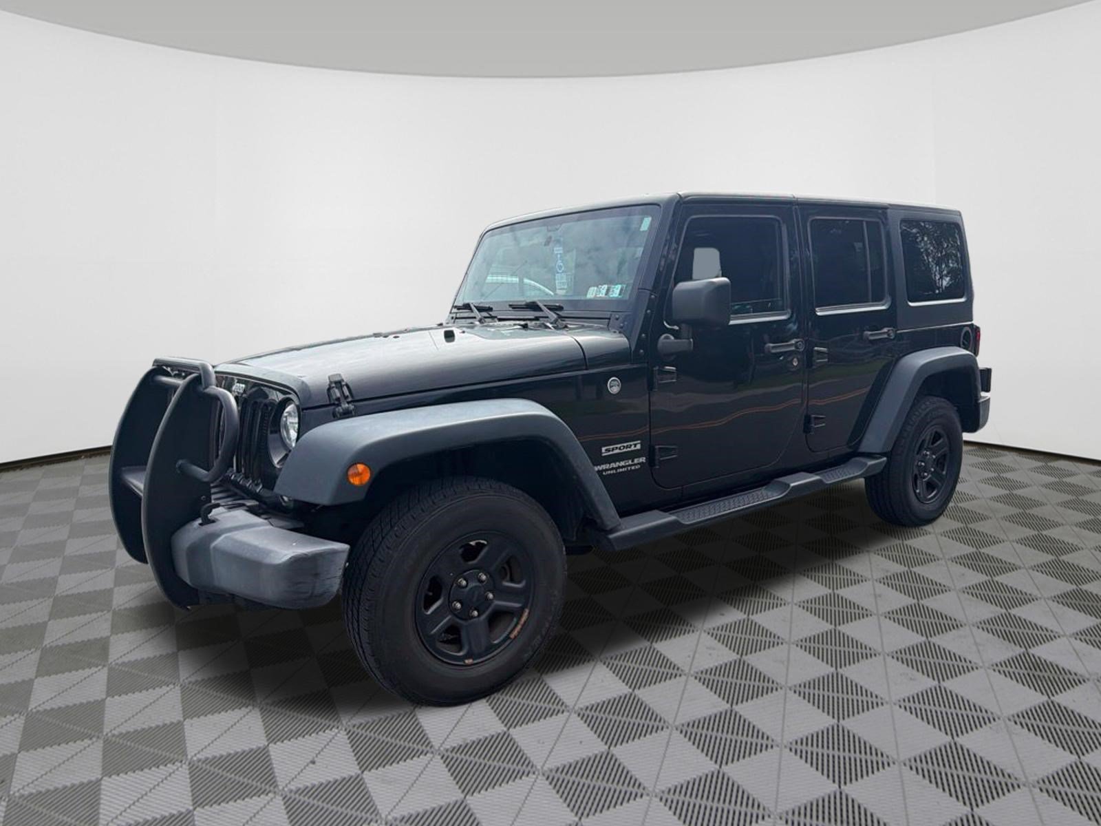 Used 2017 Jeep Wrangler Unlimited Sport w/ Connectivity Group AWD/4WD image 3