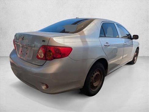 Used 2009 Toyota Corolla LE FWD image 4