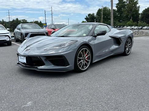 Used 2025 Chevrolet Corvette Stingray Preferred Conv w/ Z51 Performance Package RWD image 3