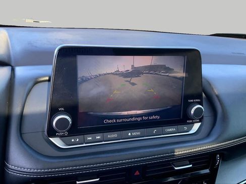 Used 2022 Nissan Rogue SV w/ SV Premium Package FWD image 24