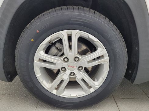 Used 2020 GMC Terrain SLE FWD image 31