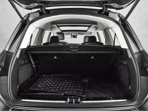 Used 2026 Mercedes-Benz GLS 450 4MATIC w/ AMG Line Exterior image 6