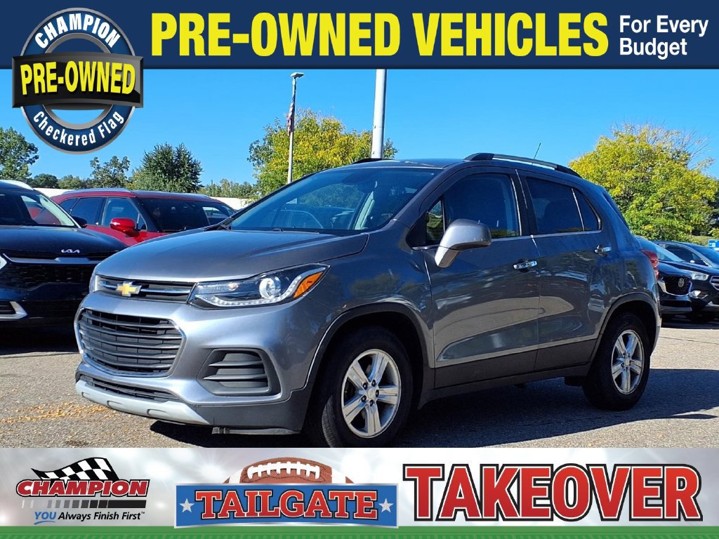 Used 2020 Chevrolet Trax LT w/ LT Convenience Package FWD image 1