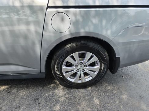 Used 2016 Honda Odyssey SE image 4