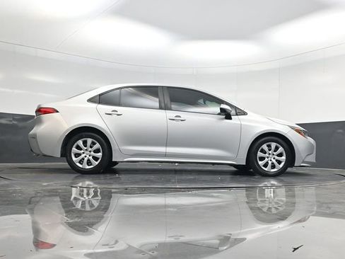 Used 2024 Toyota Corolla LE image 46