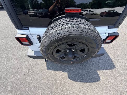 Used 2018 Jeep Wrangler Unlimited Sport AWD/4WD image 46