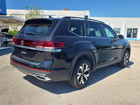 New 2026 Volkswagen Atlas SE image 3