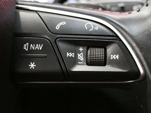 Used 2018 Audi Q5 2.0T Premium Plus w/ Premium Plus Package image 19