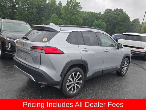 Used 2024 Toyota Corolla Cross XLE w/ Convenience Package AWD/4WD image 3