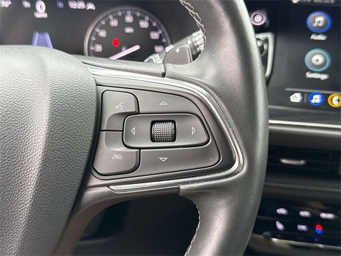 Used 2023 Buick Envision Essence image 25