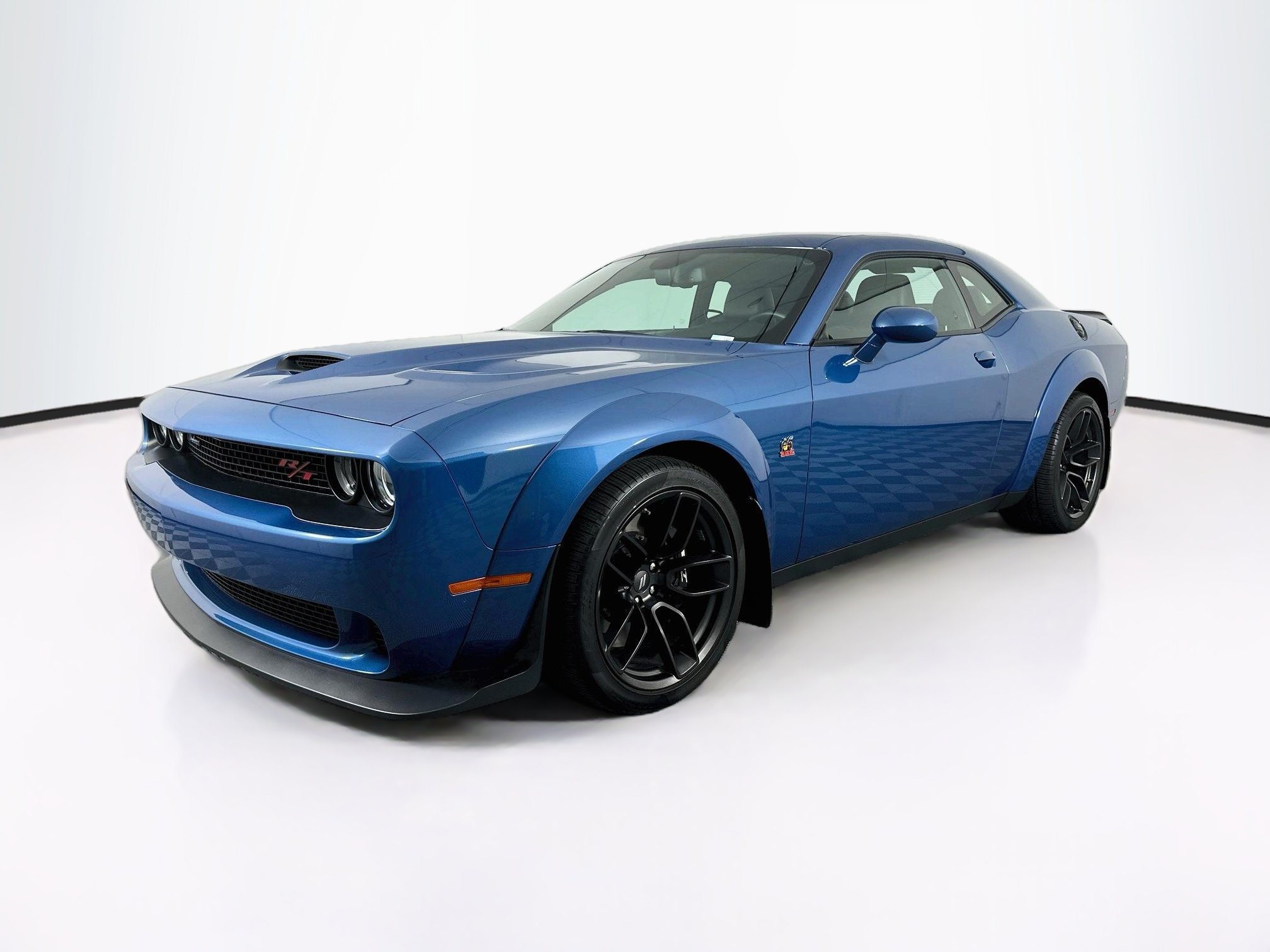 Used 2022 Dodge Challenger R/T Scat Pack RWD image 3