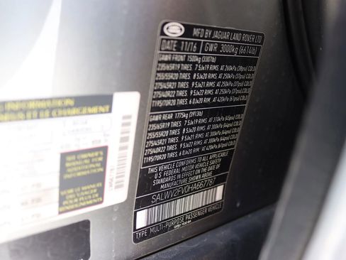 Used 2017 Land Rover Range Rover Sport HSE Dynamic image 46