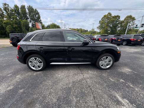 Used 2018 Audi Q5 2.0T Premium Plus w/ Premium Plus Package AWD/4WD image 6