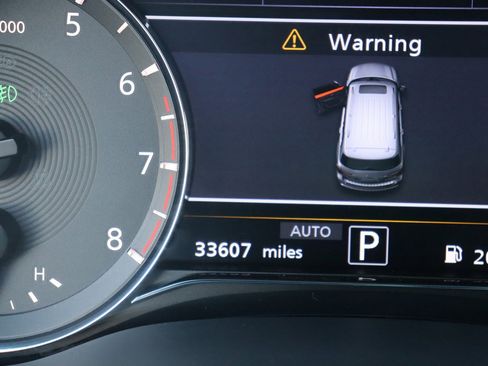 Used 2024 INFINITI QX80 Luxe image 32