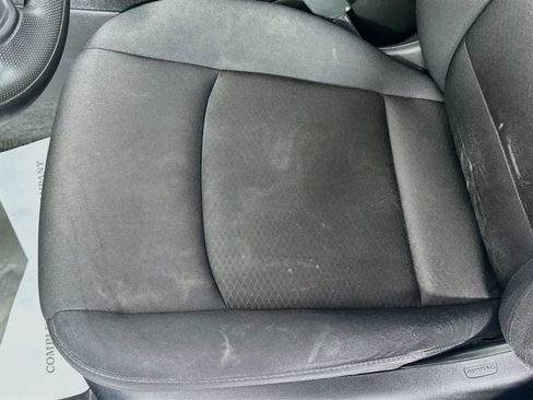 Used 2023 Chevrolet Malibu LT FWD image 19