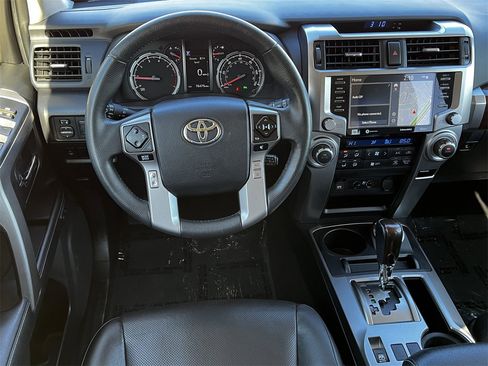 Used 2020 Toyota 4Runner Limited image 9